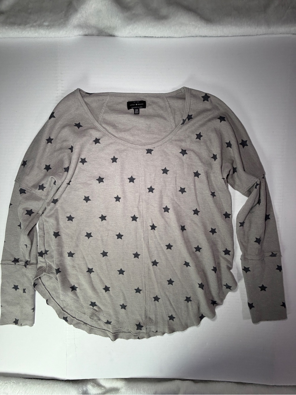 Lucky Brand Light Gray Star Print Long Sleeve thermal waffle Tee